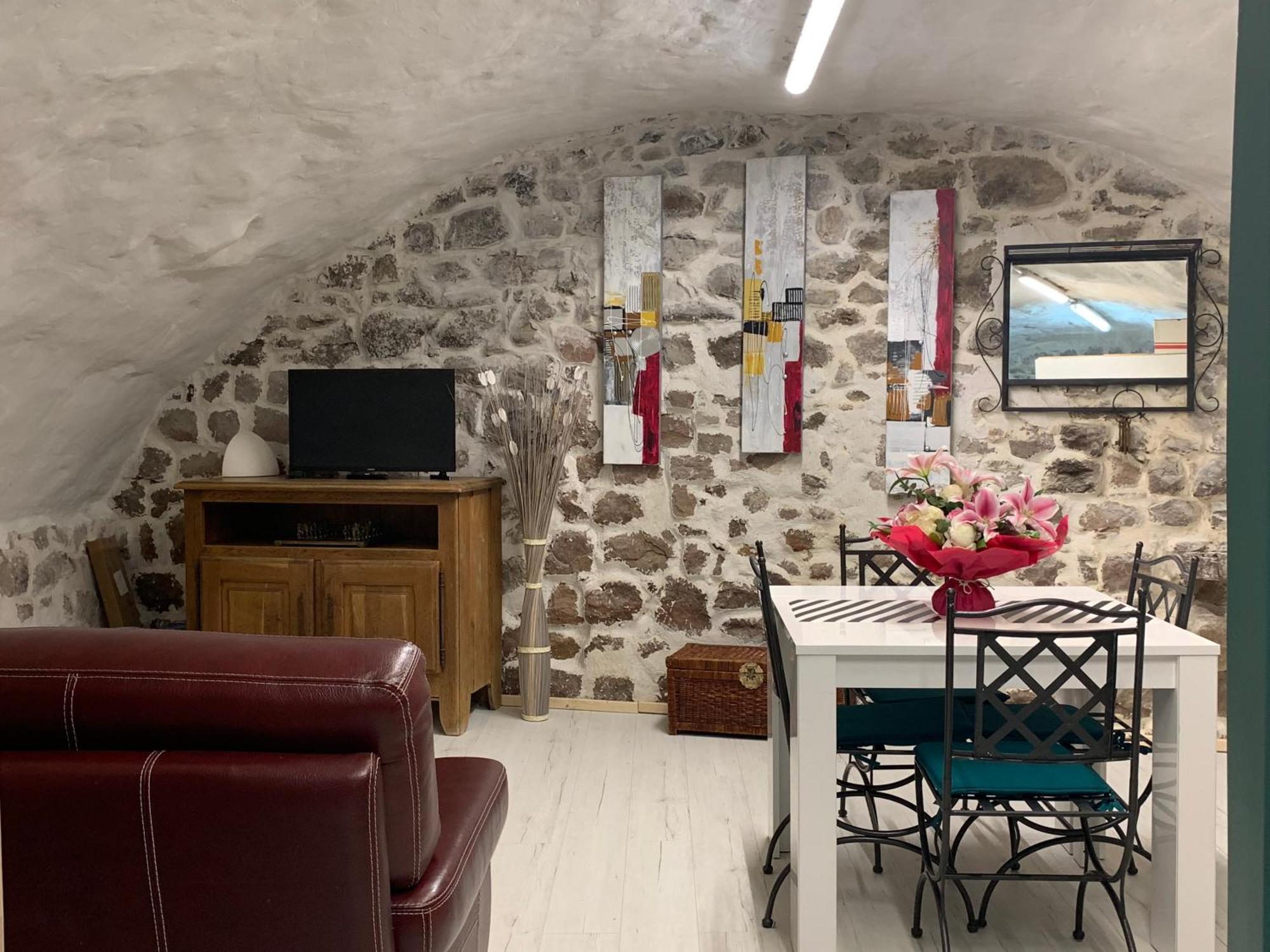 Ferienwohnung Dans Le Charme De La Pierre La Garde  Exterior foto